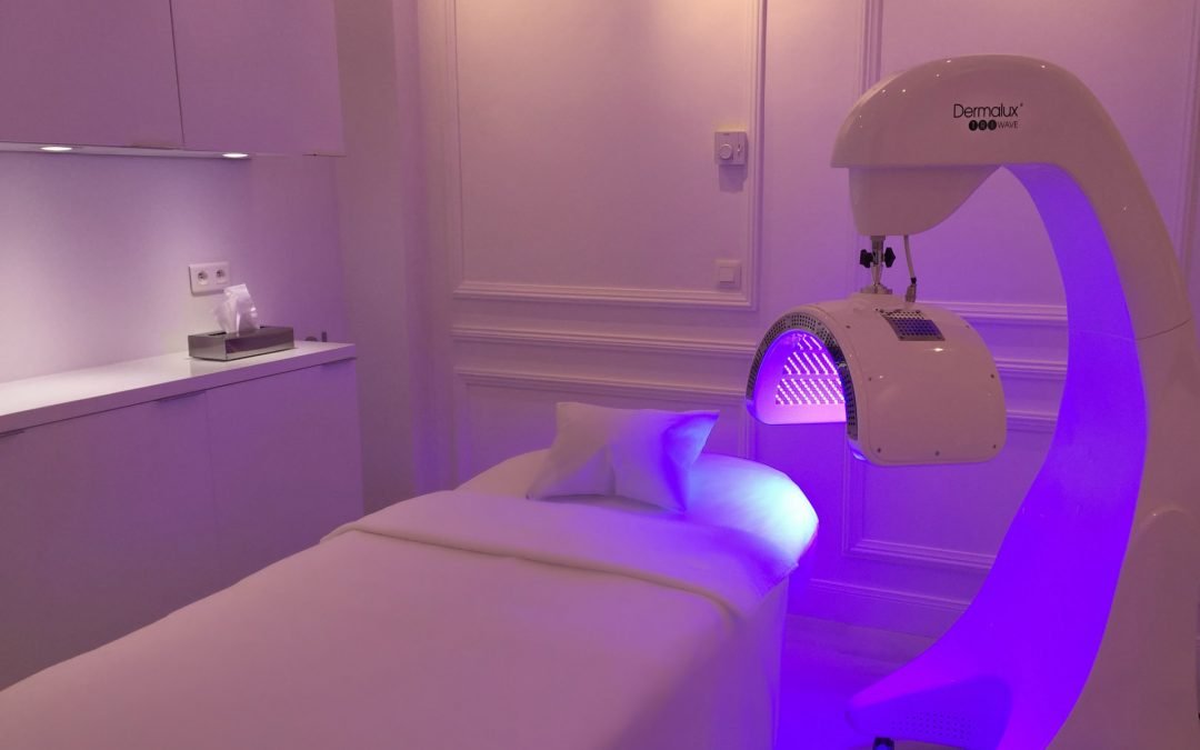 Award-Winning Dermalux Light Therapy
